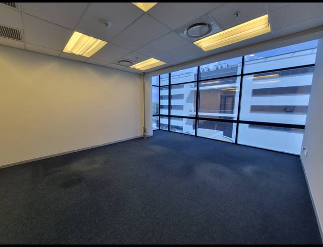 80M² OFFICE TO LET IN SANDTON CENTRAL
